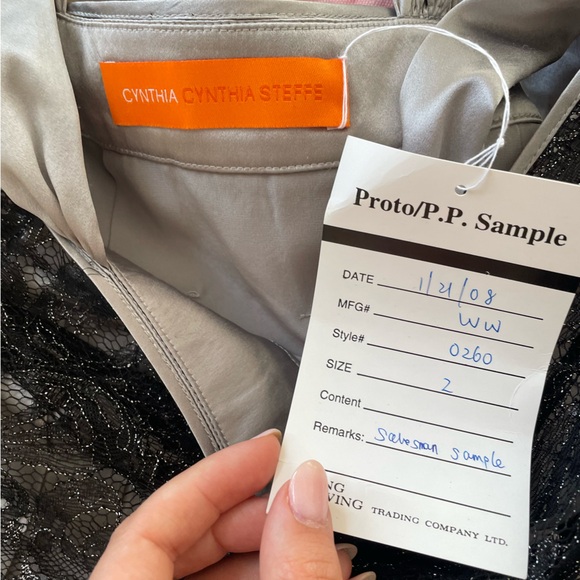 Brand New Cynthia Steffe Silver Satin and Lace Tank Top Size 2 - Picture 4 of 4